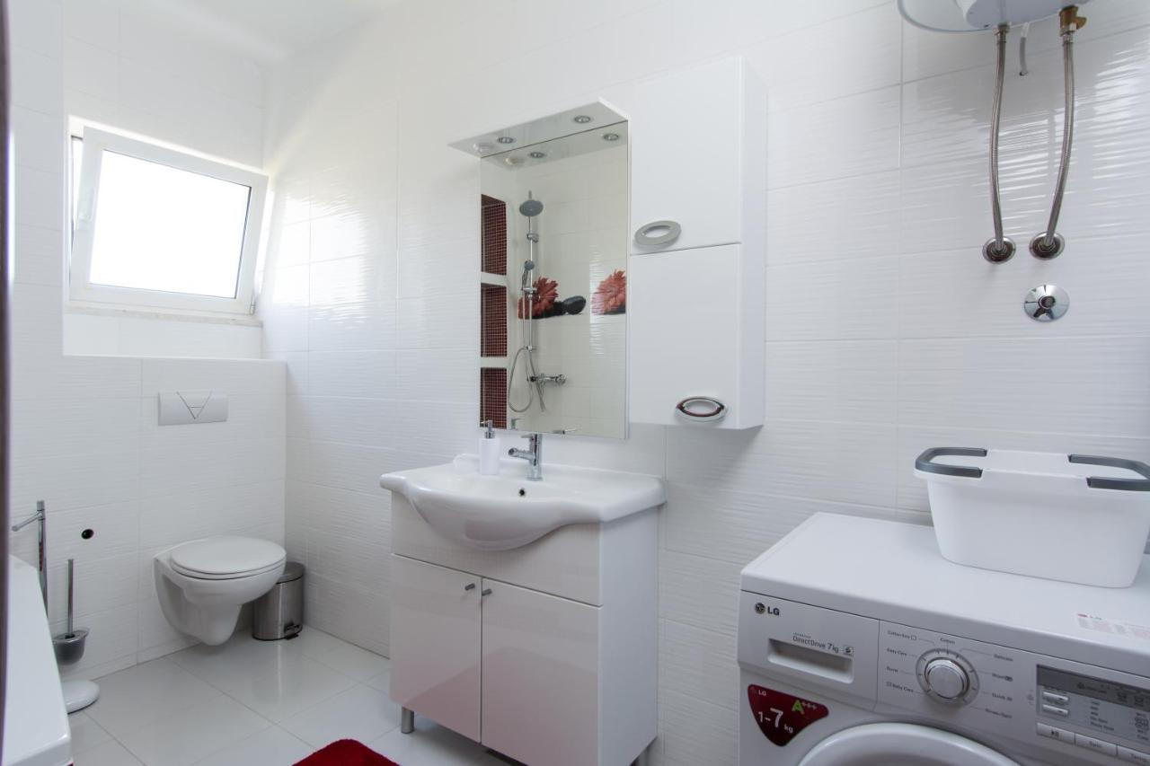 טרוגיר Lux Apartman S Pogledom Na More מראה חיצוני תמונה
