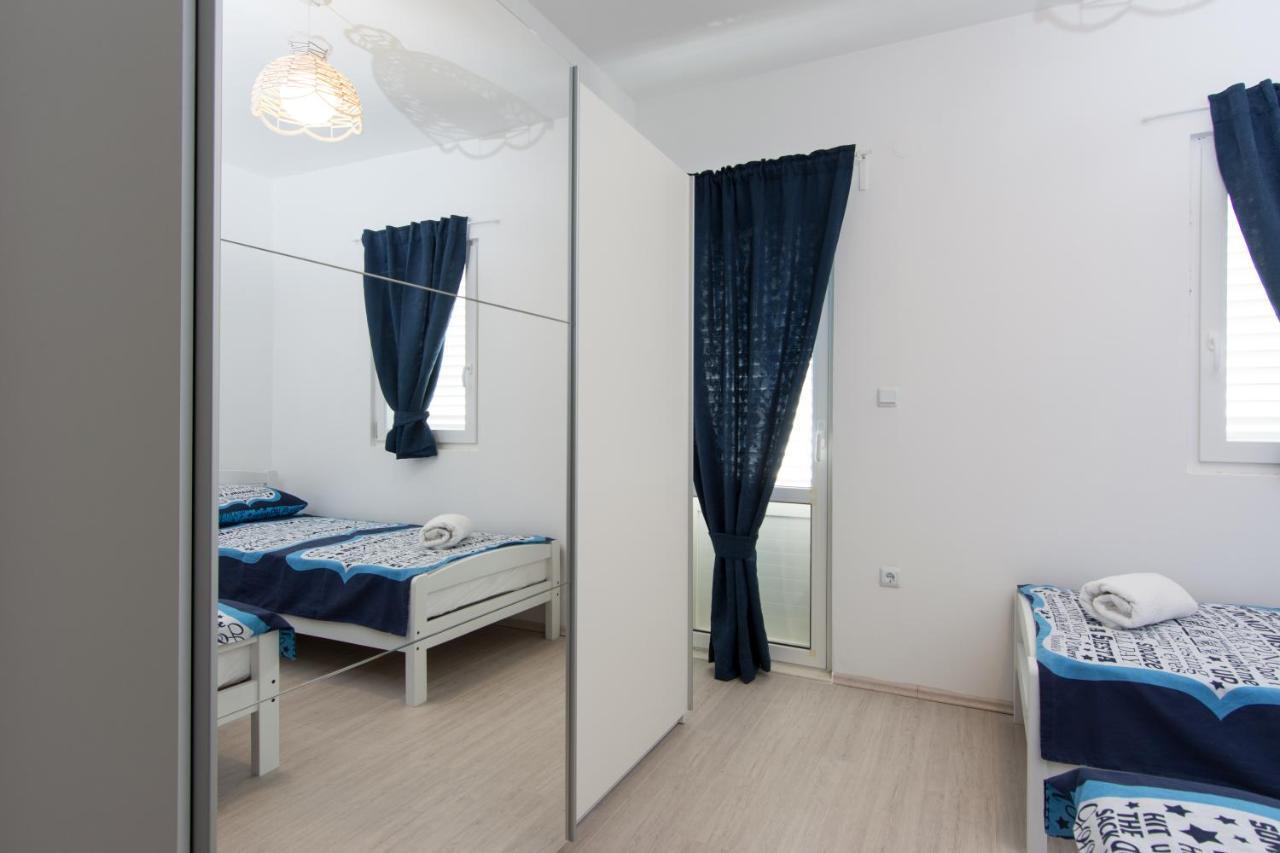 טרוגיר Lux Apartman S Pogledom Na More מראה חיצוני תמונה